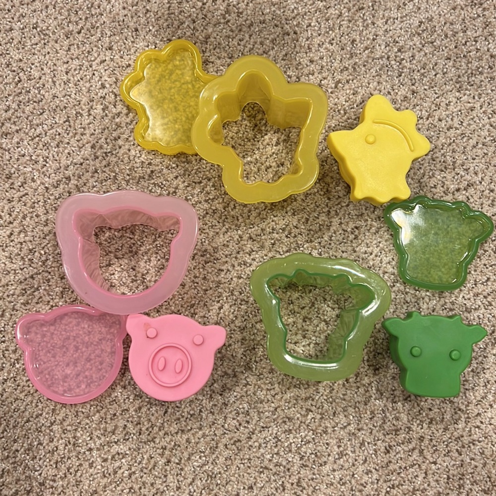 Bundle of animal cookie cutters